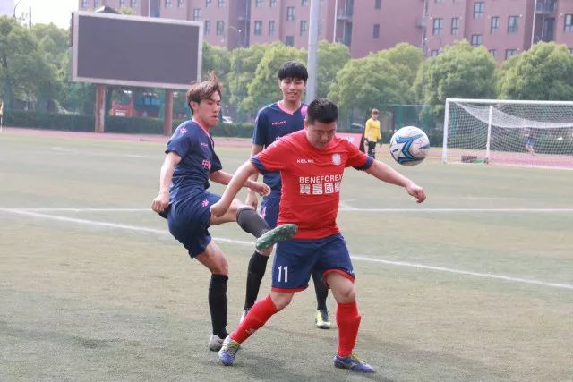 传闻风起：绿军觊觎库里，勇士回应