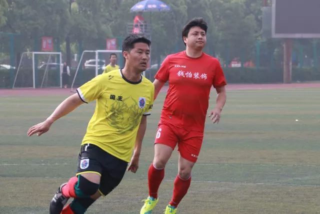 欧冠首轮剧烈对决：两分钟绝杀，英超全胜独领风骚